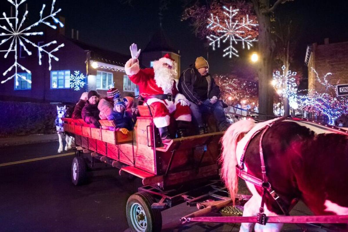 2017 Milk, Cookies, and Pictures with Santa 03