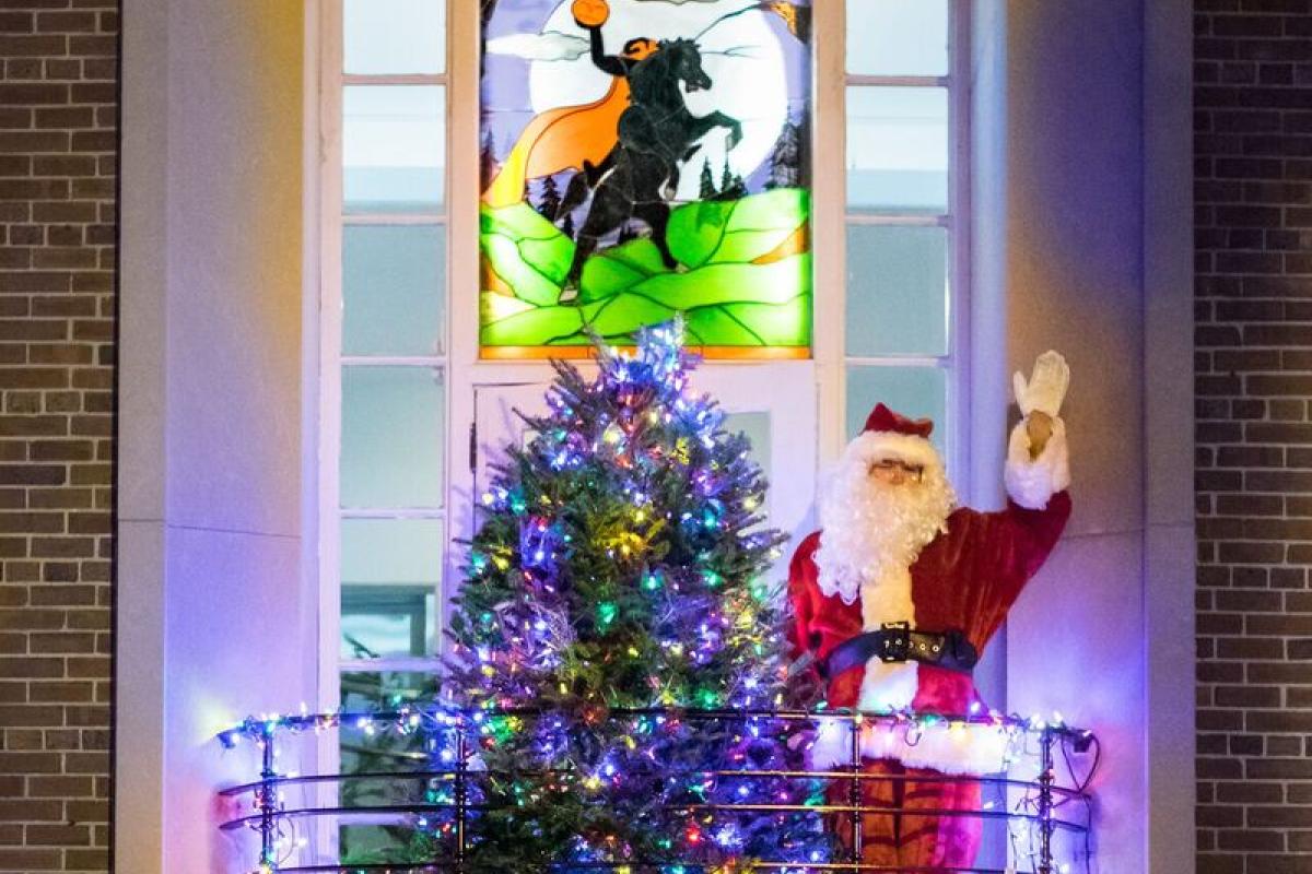 2017 Milk, Cookies, and Pictures with Santa 01