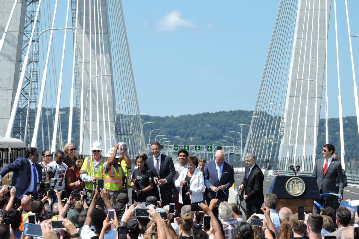 Opening of the New Bridge 01