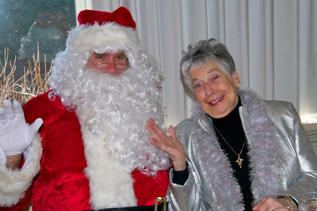 2015 Sleepy Hollow Seniors Holiday Party 07
