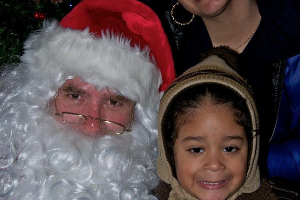 Cookies & Milk with Santa Claus! 09