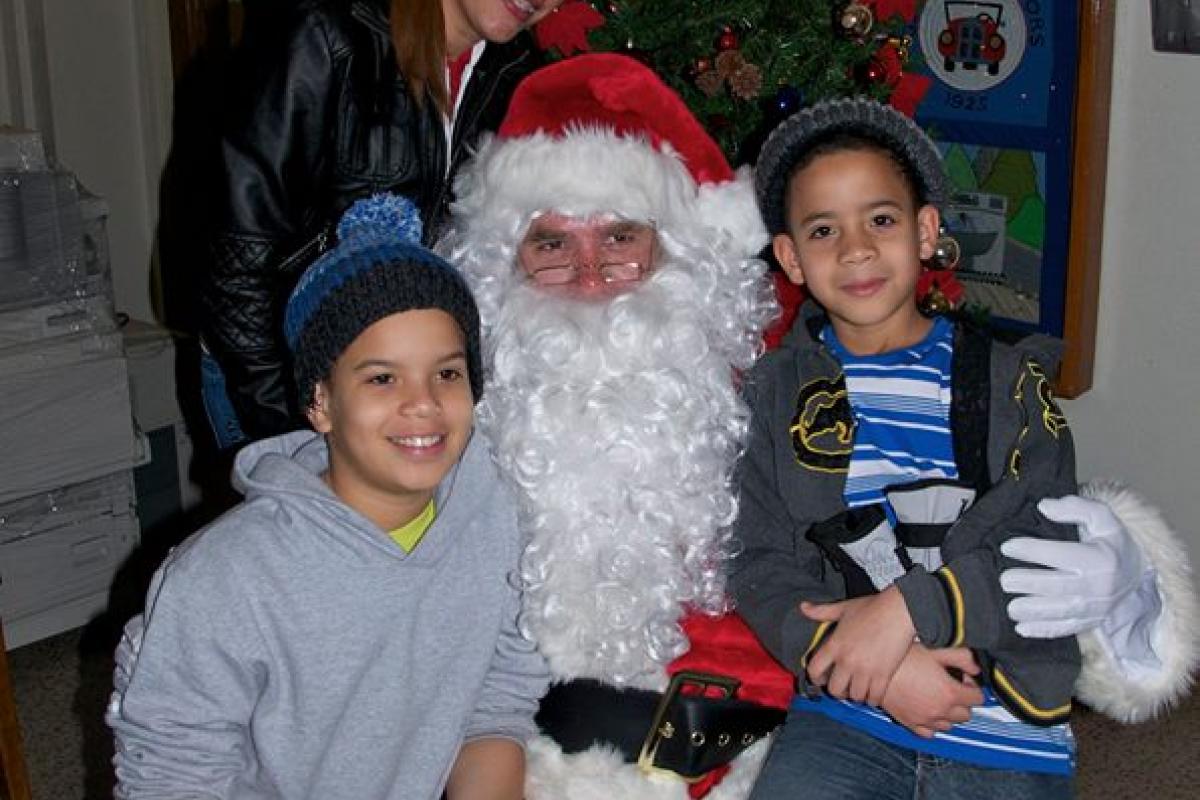 Cookies & Milk with Santa Claus! 02