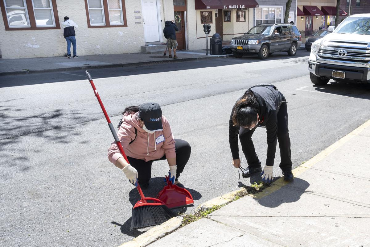 2021 Clean up & Plantings Day 20