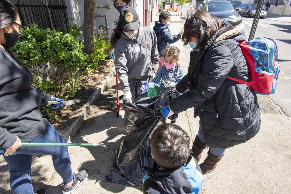 2021 Clean up & Plantings Day 12