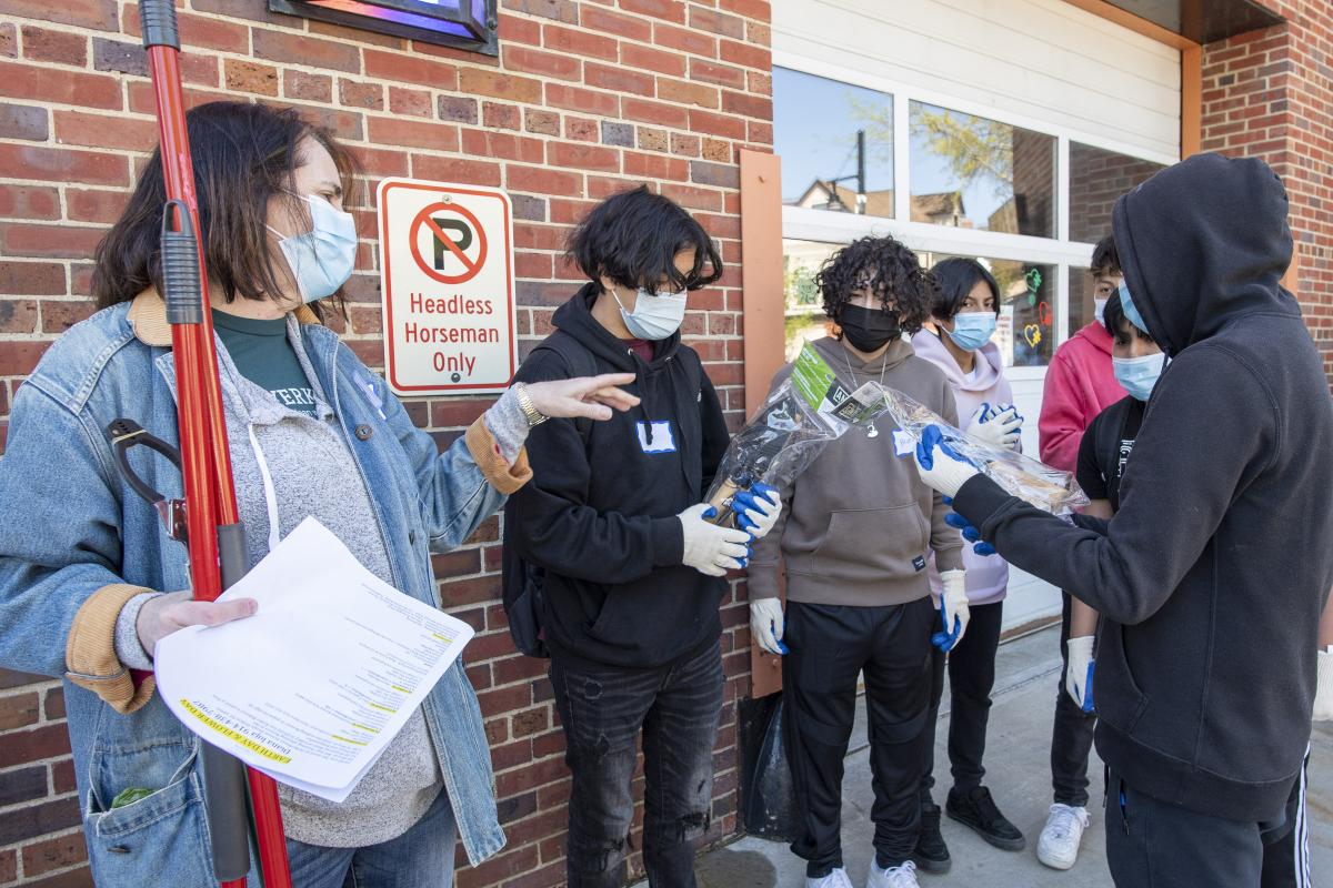 2021 Clean up & Plantings Day 09