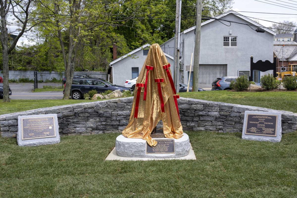 2021 Gold Star Mother's Day 01